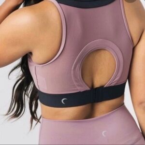 ZYIA Active Mesh Clasp Lilac Sports Bra Small